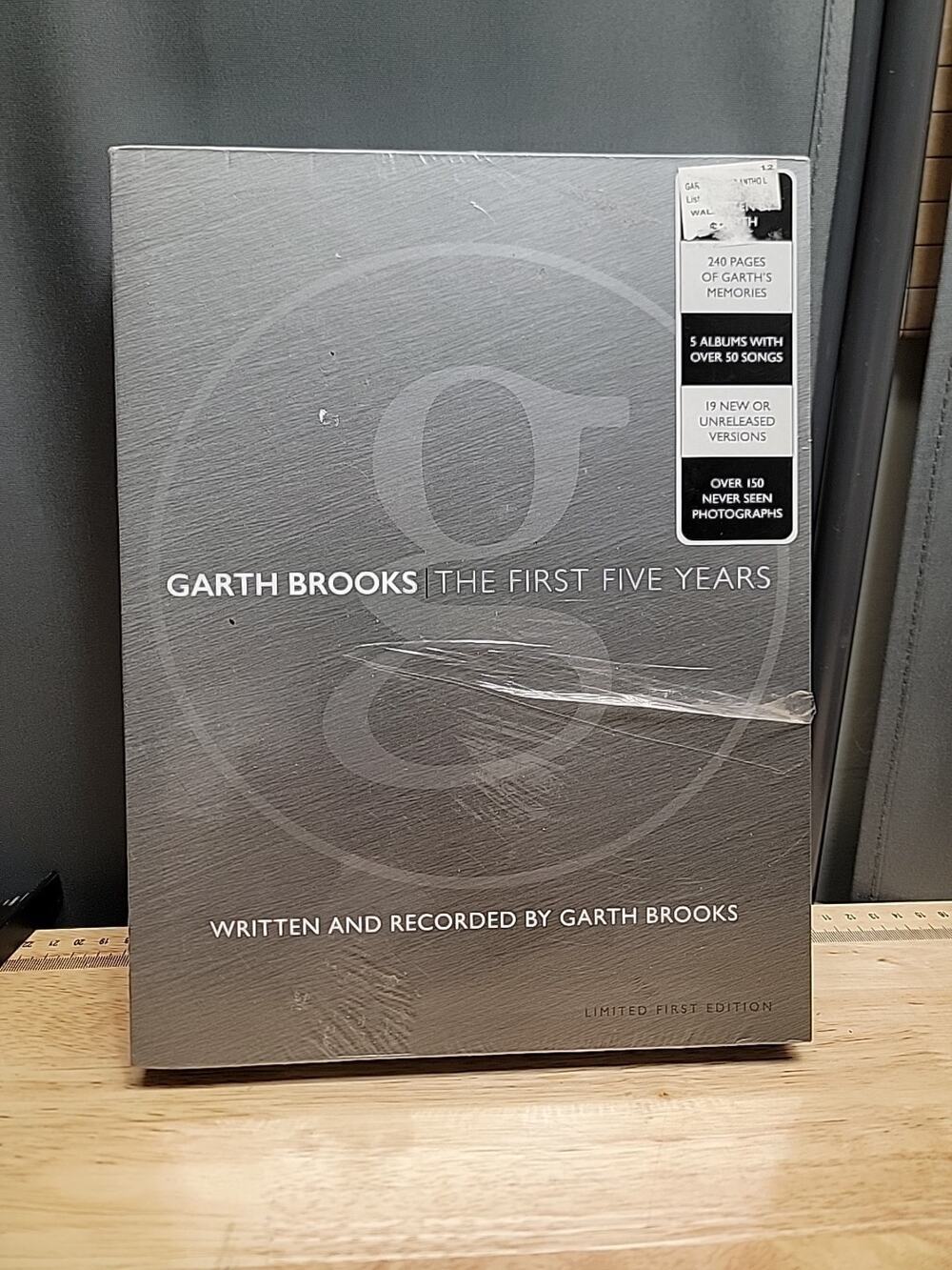 Garth Brooks Anthology Book and 5 CDS Limited Edition NEW! 240 pages 52 tracks